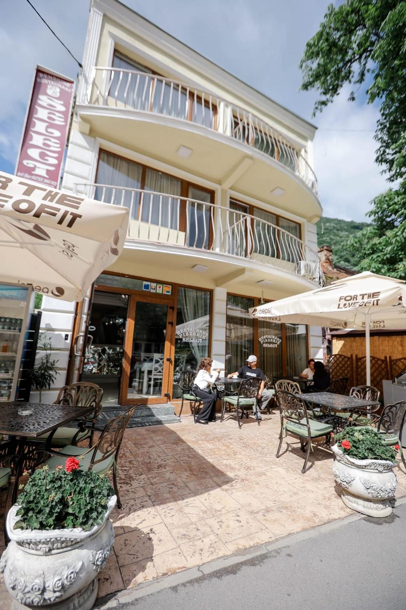 Pensiune Restaurant Select Băile Herculane Exterior foto